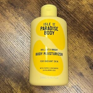 Isle of Paradise Brilliantly Bright Body Moisturizer with Vitamin C &Niacinamide